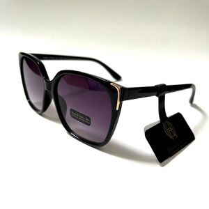 NWT Original HOUSE OF HARLOW Cat Eye Sunglasses Classic Black Gold Trim Acetate